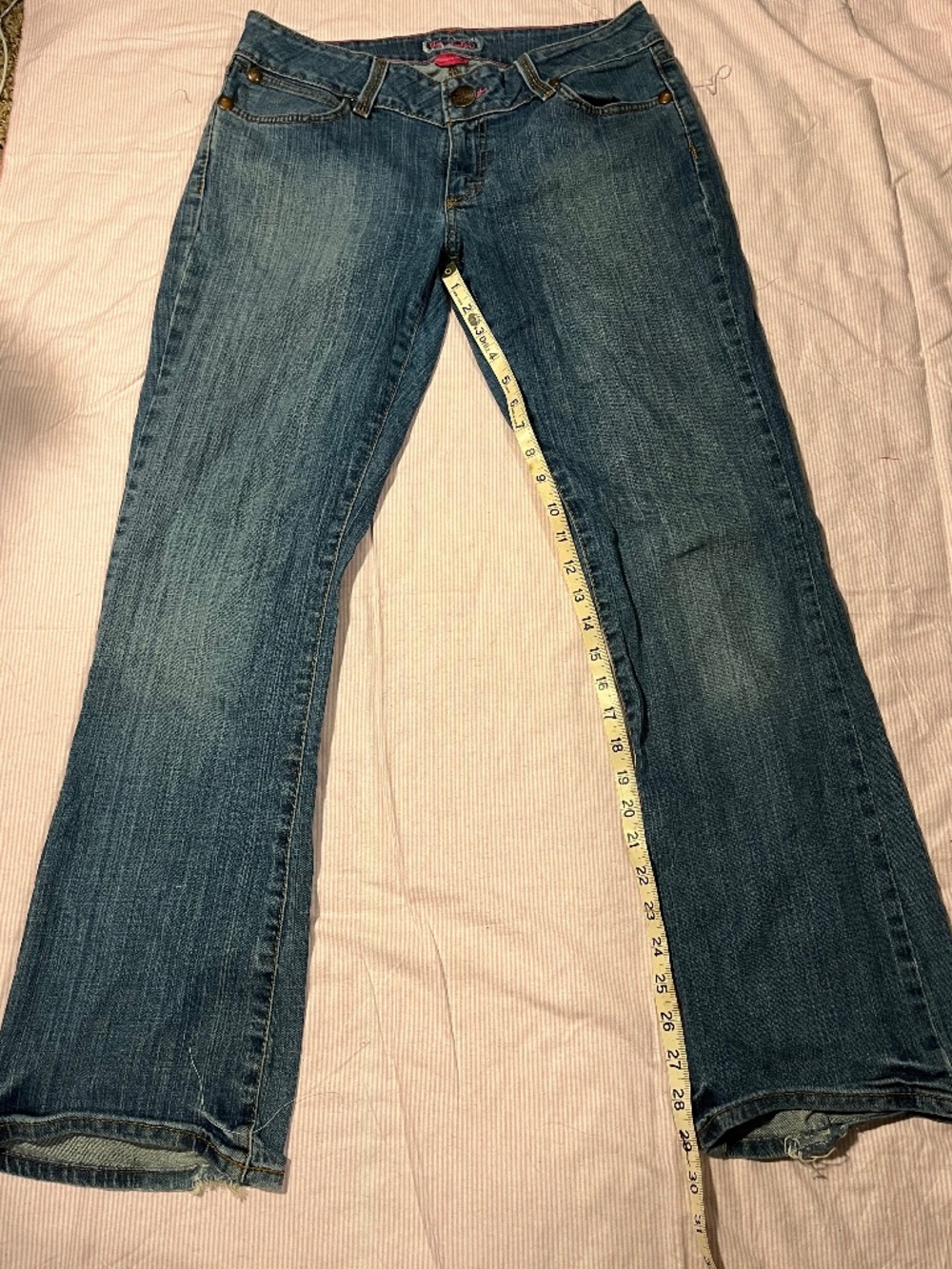 WRANGLER WOMAN BOOTCUT JEANS PINK DETAIL